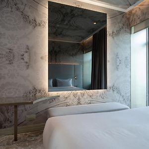 Habitación con Cama King